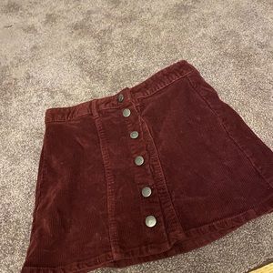 Buttoned skirt